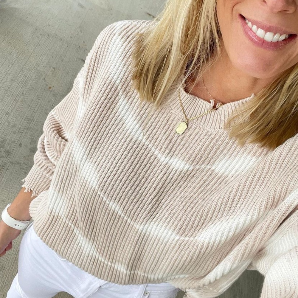LANDYN beach sweater!